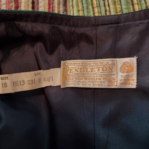 Wool skirt - Picture 2 of 2